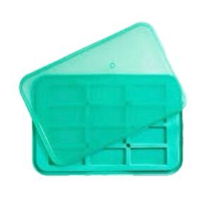 Pampered Chef Flexible Heat Safe Silicone Meal Prep Snack Bar Maker & Lid